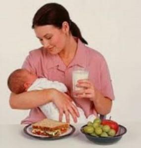 जन्म देने के बाद आप नर्सिंग मां क्या खा सकते हैं: पोषण की विशेषताएं