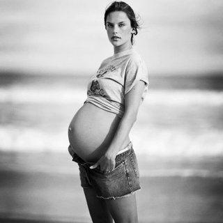 गर्भावस्था के दौरान क्या होता है, जब पेट जन्म देने से पहले गिरता है